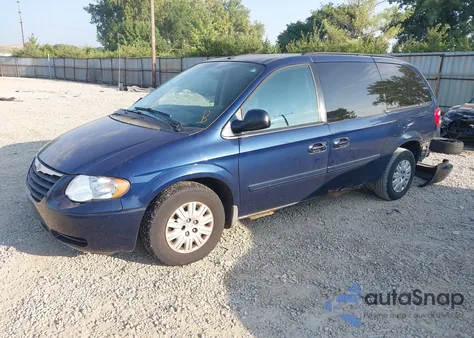 2006 Chrysler Town & Country Lx from USA, damaged, VIN 2A4GP44R66R847110